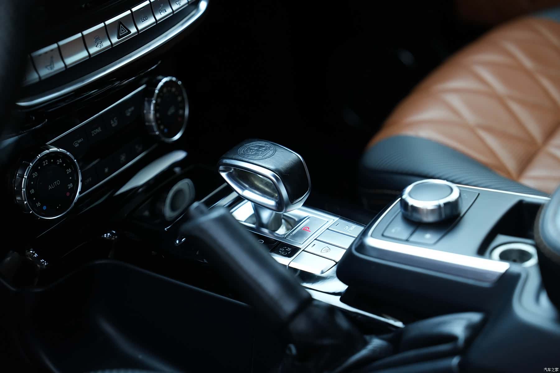 Mercedes-Benz G-Class, 2015 22