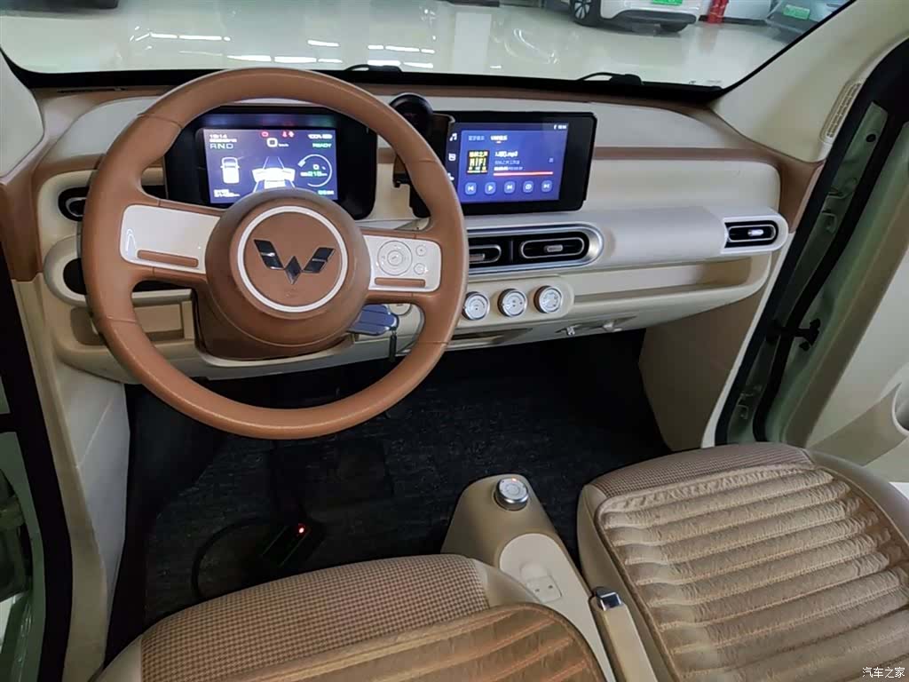 Wuling MINIEV, 2024 10