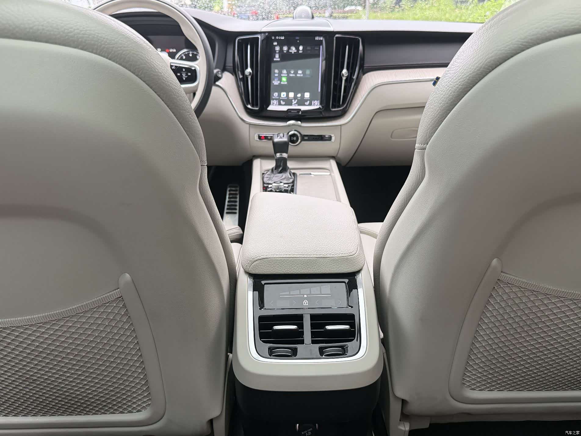 Volvo XC60, 2018 10