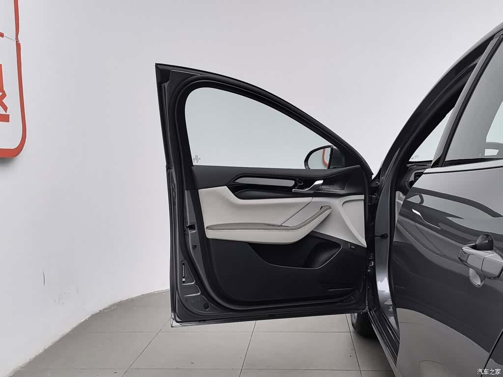 BYD Qin, 2024 8