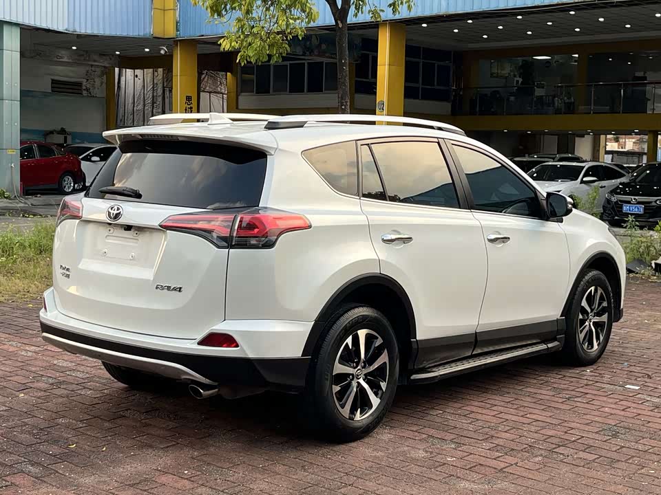 Toyota RAV4 Rongfang