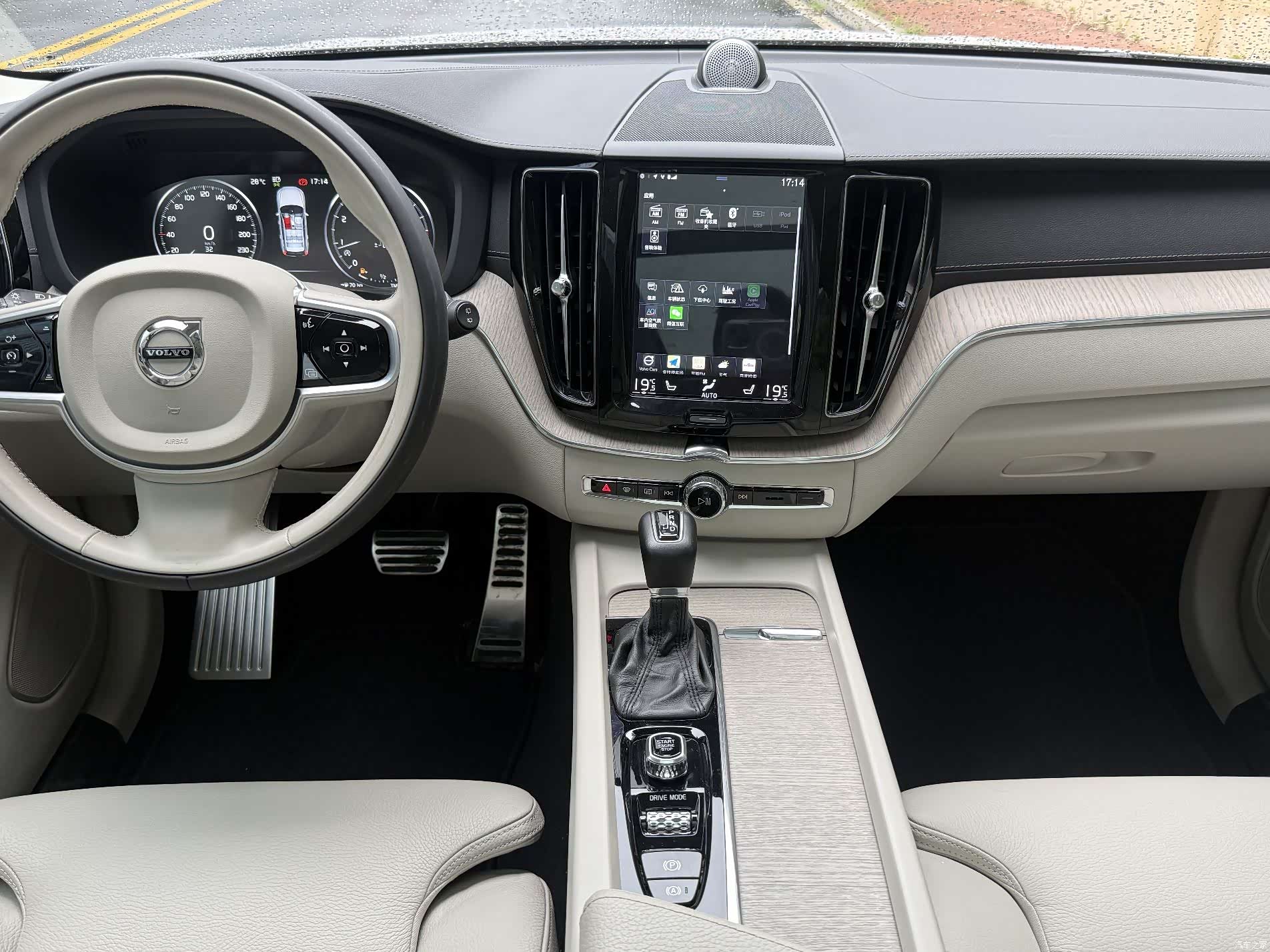 Volvo XC60, 2018 11