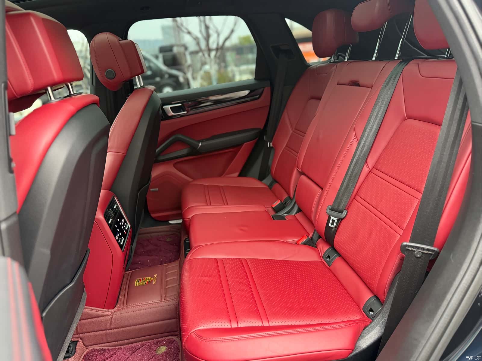 Porsche Cayenne, 2021 все фото