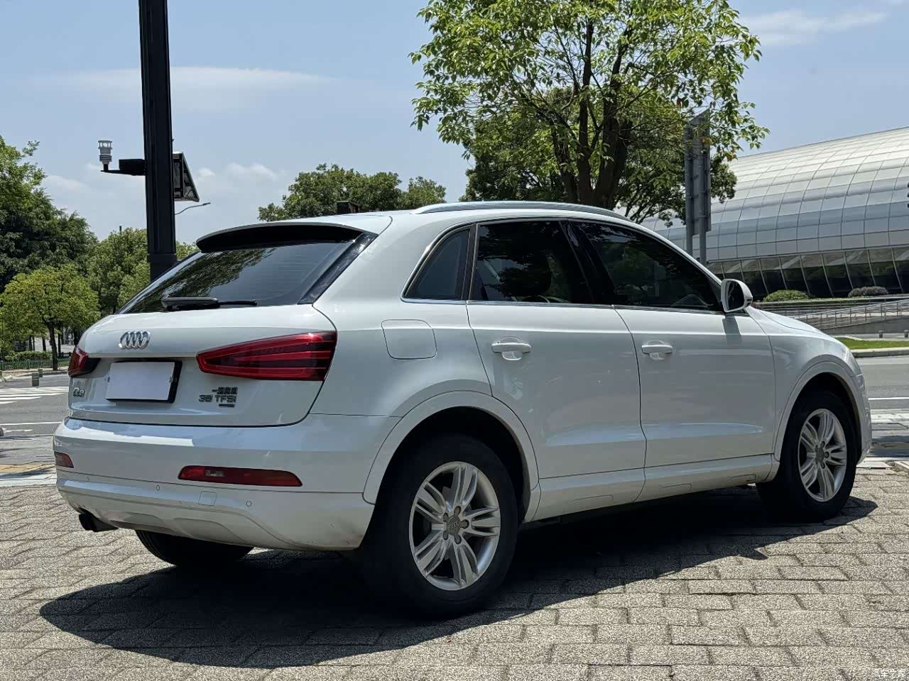 Audi Q3, 2015 9