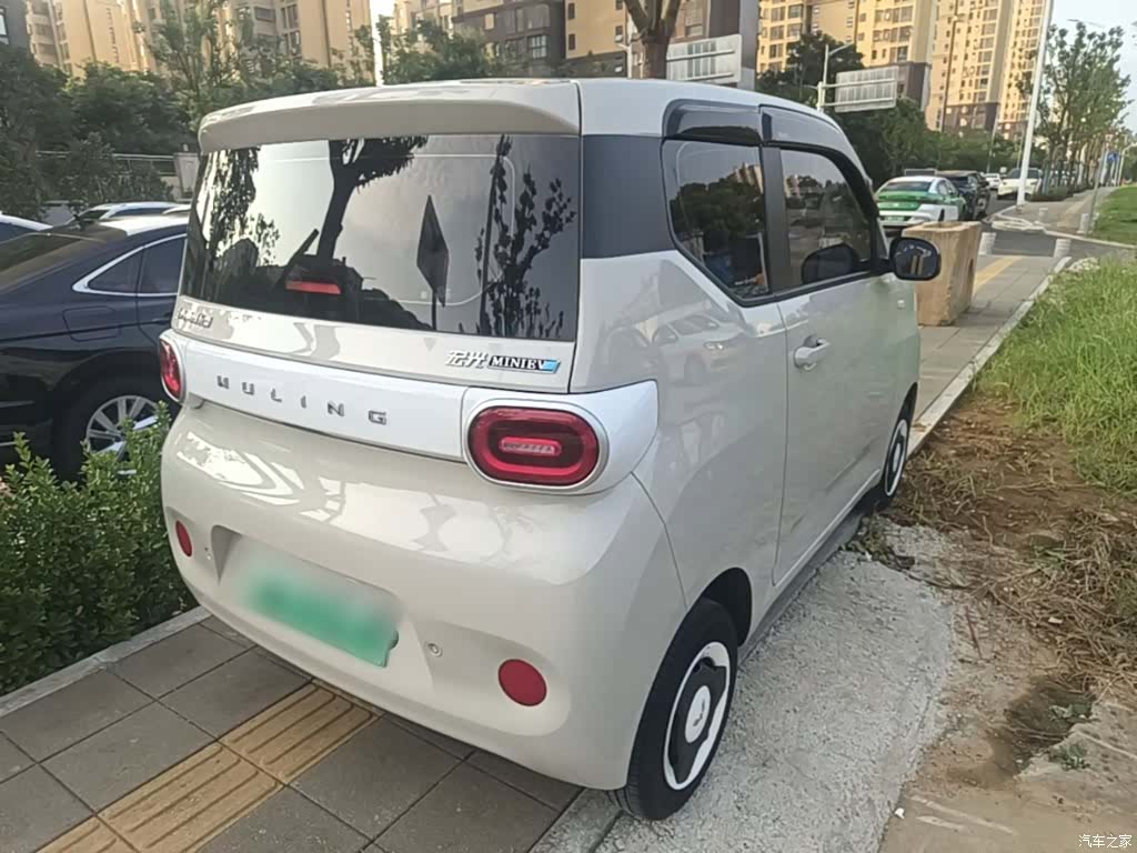 Wuling MINIEV, 2024 7
