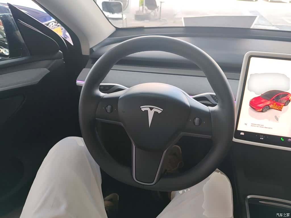 Tesla Model Y, 2024 11