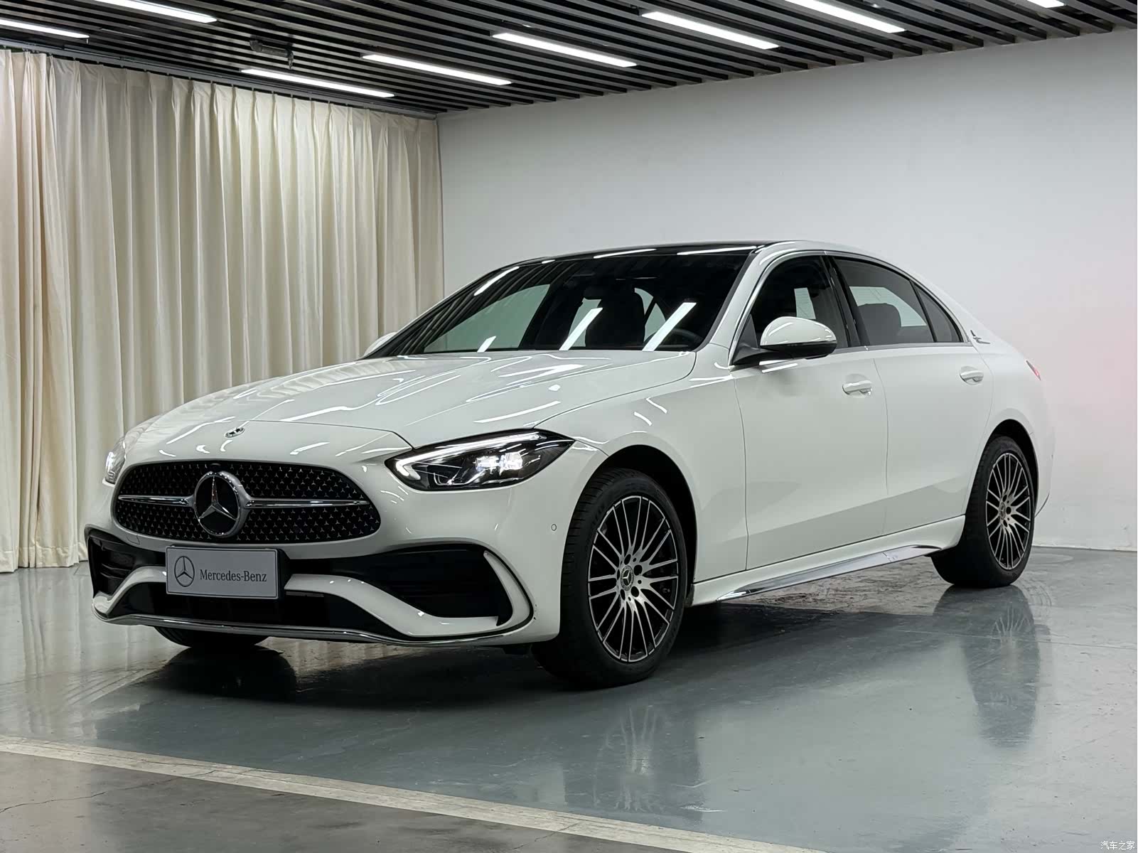 Mercedes-Benz C-Class, 2024 1