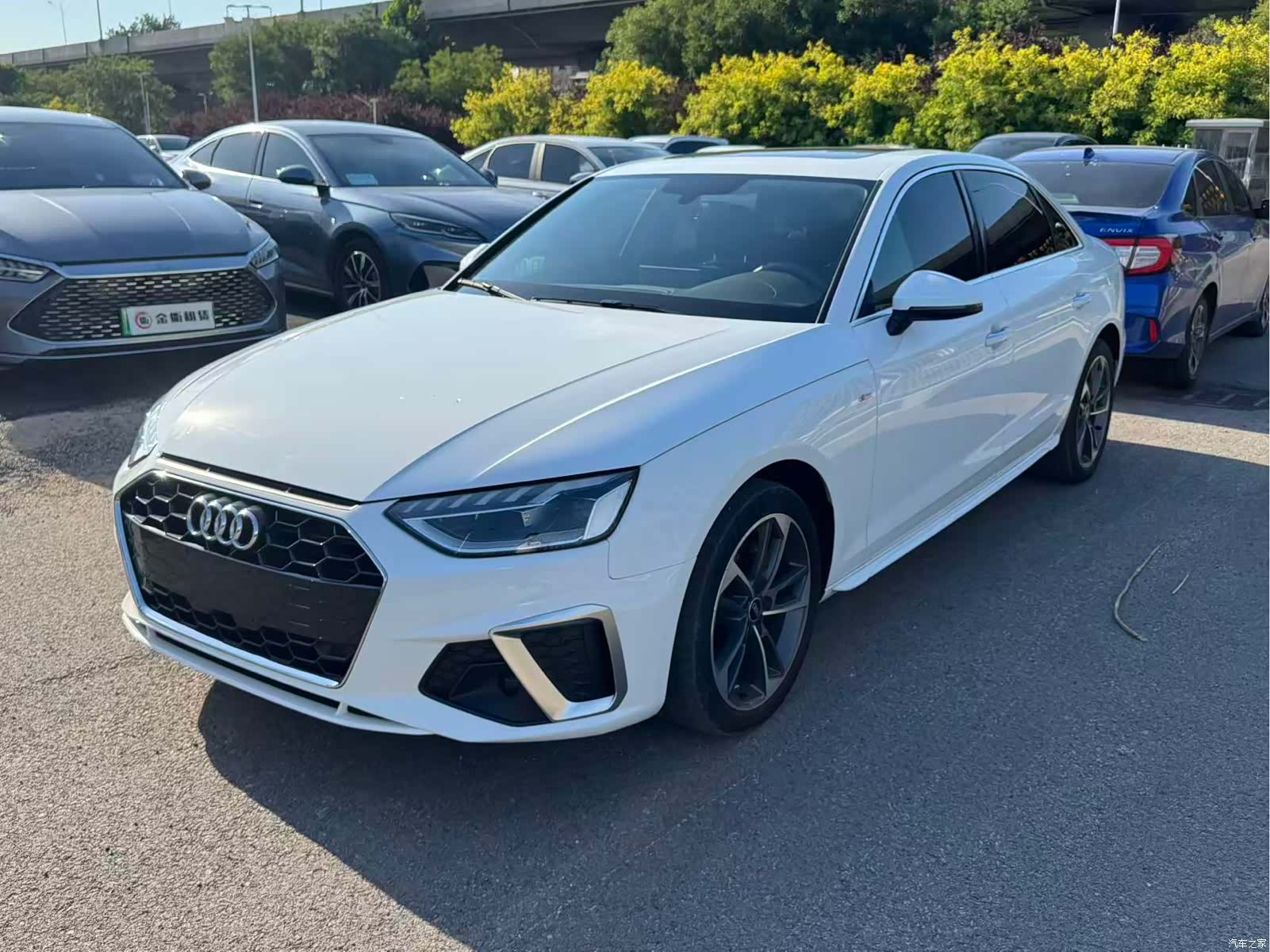 Audi A4L, 2023 1