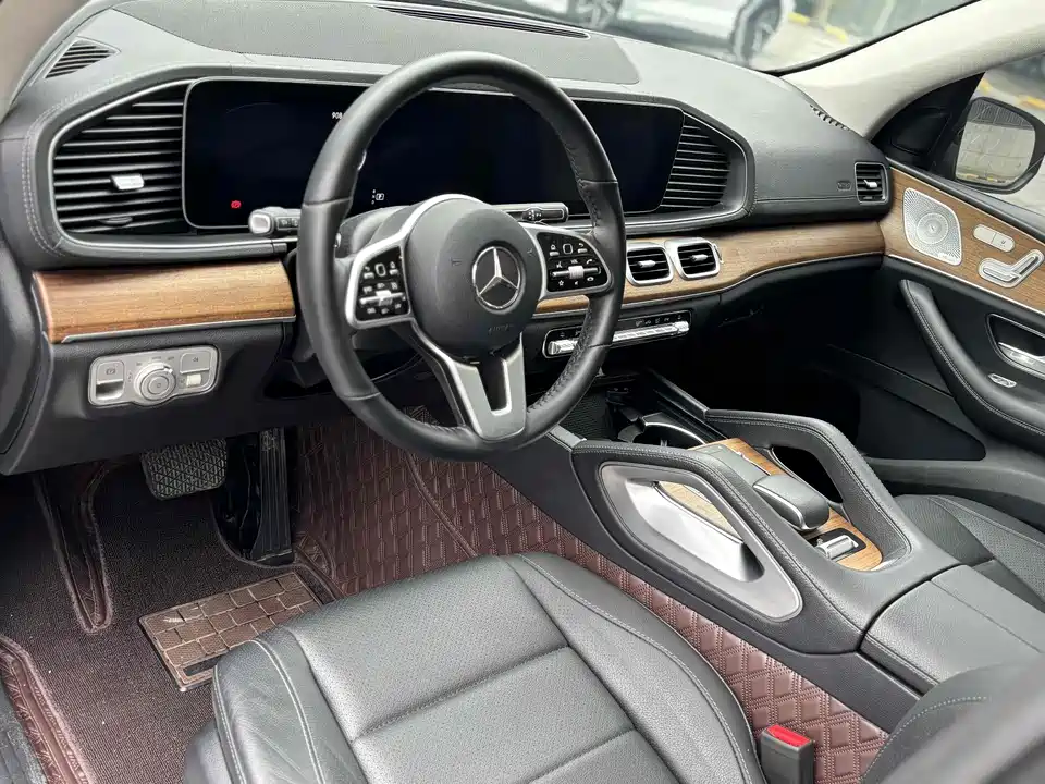Mercedes-Benz GLE Mercedes-Benz GLE