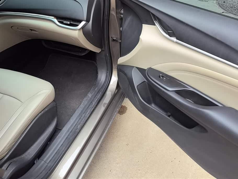 Buick Yinglang Buick Yinglang