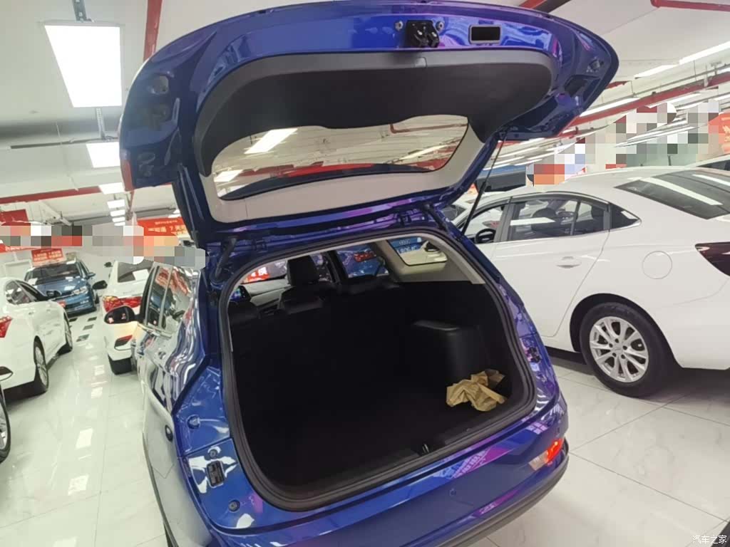 Wuling 310W, 2018 19