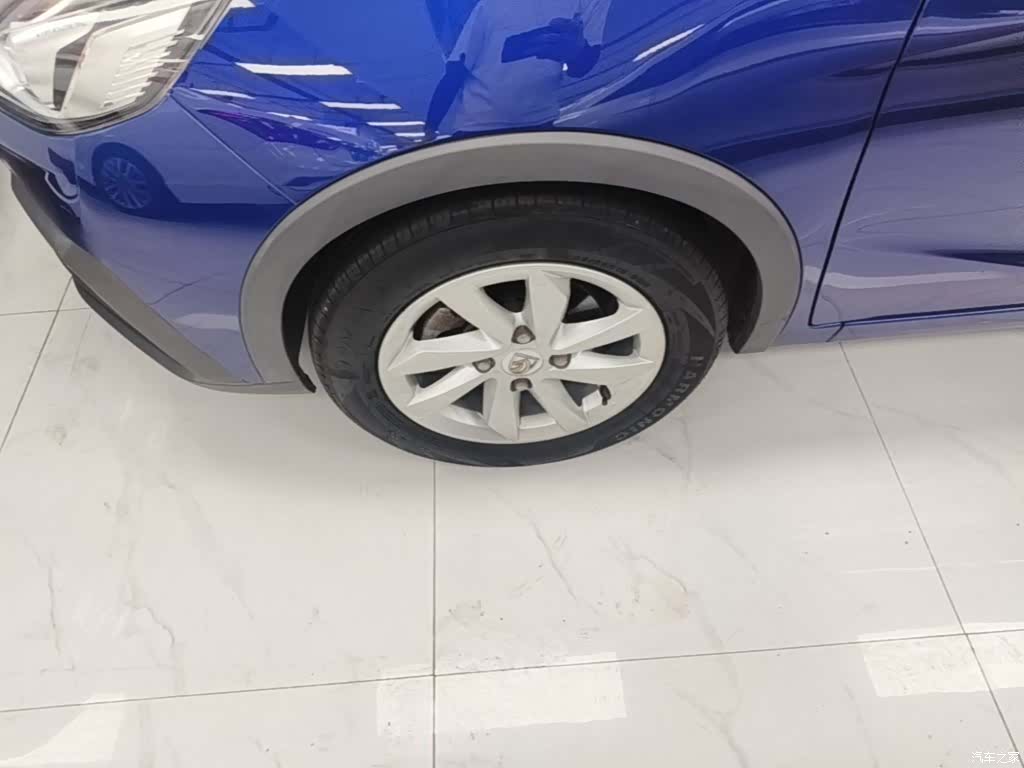 Wuling 310W, 2018 23