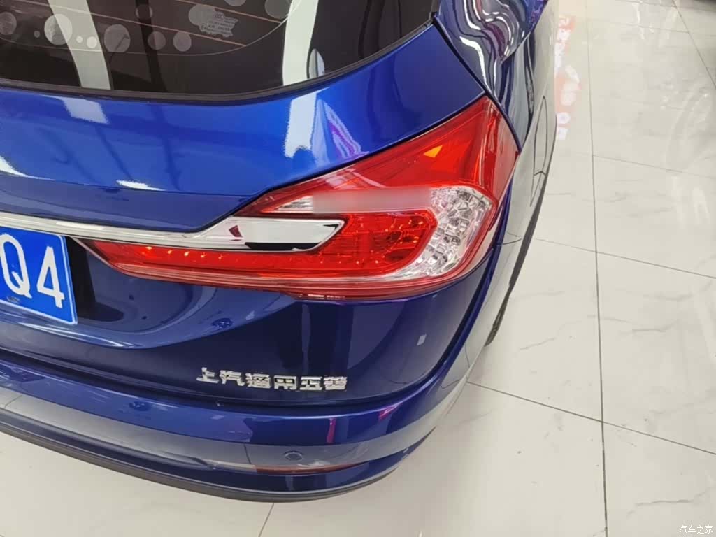 Wuling 310W, 2018 8