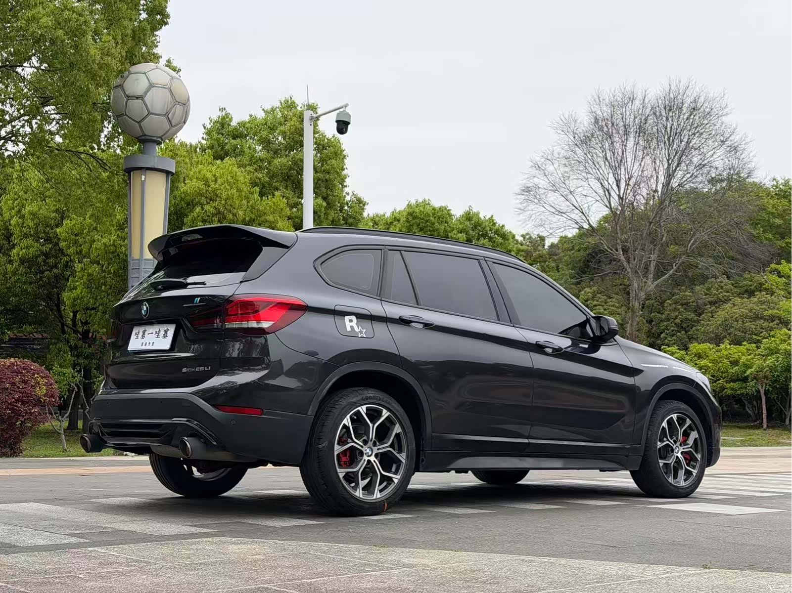 BMW X1, 2021 все фото