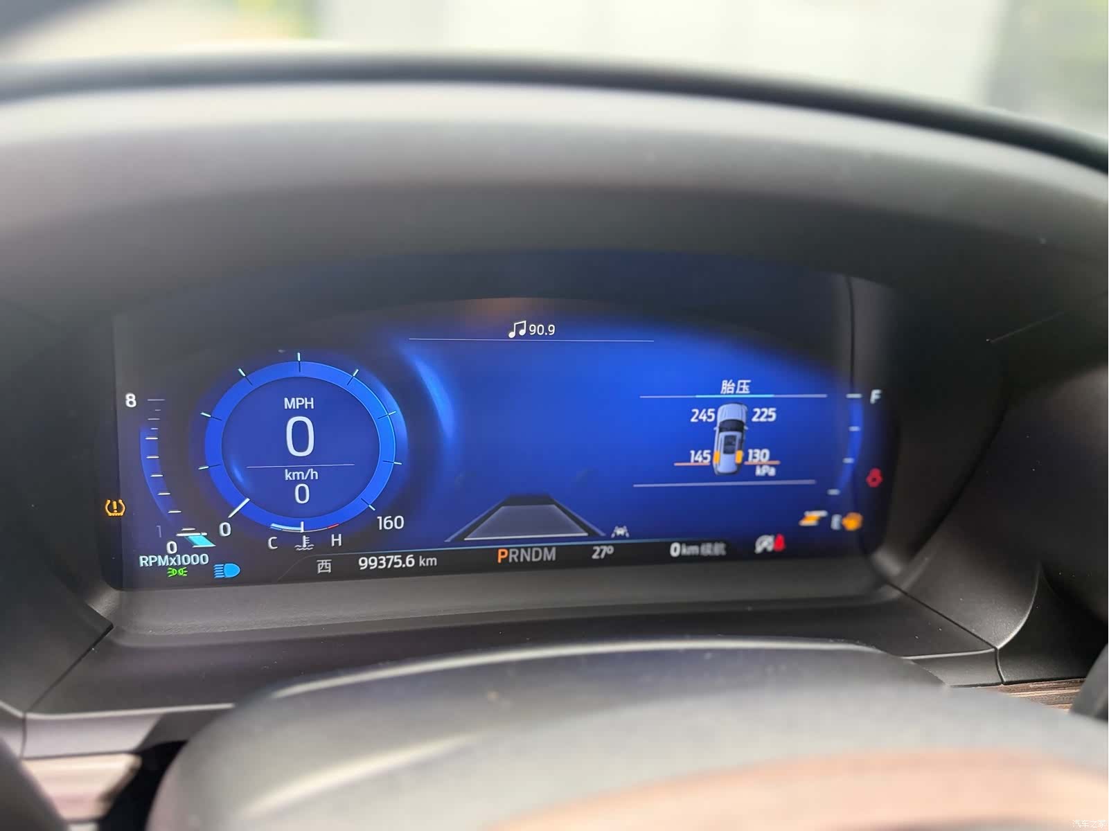 Ford Explorer, 2021 25