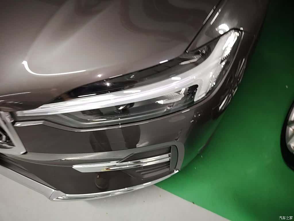 Volvo XC60, 2023 24