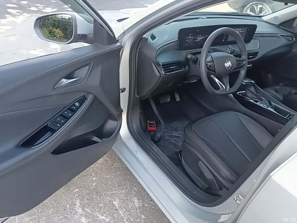 Buick Verano, 2022 16