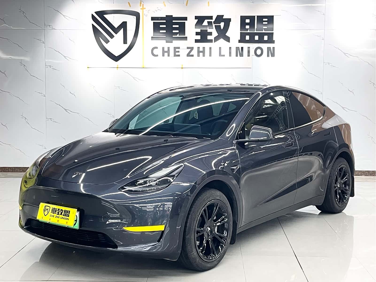 Tesla Model Y, 2024 1