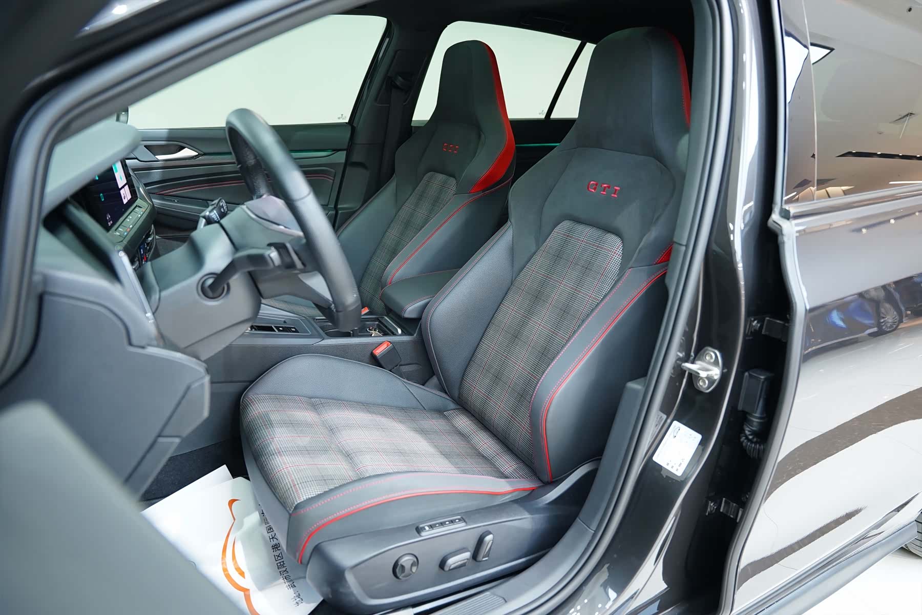 Volkswagen Golf, 2021 21