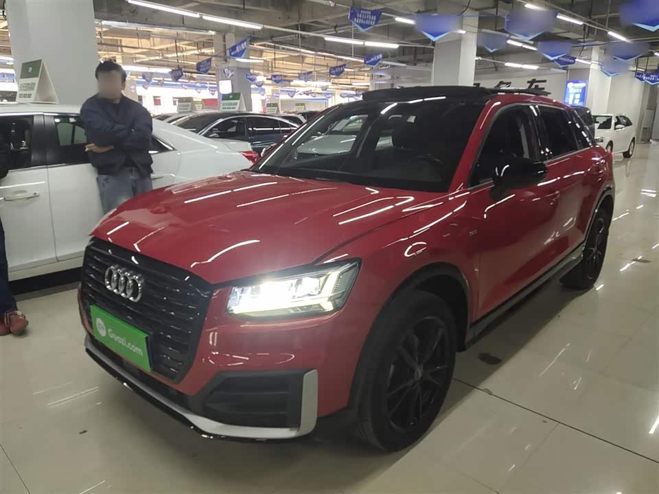 Audi Q2L