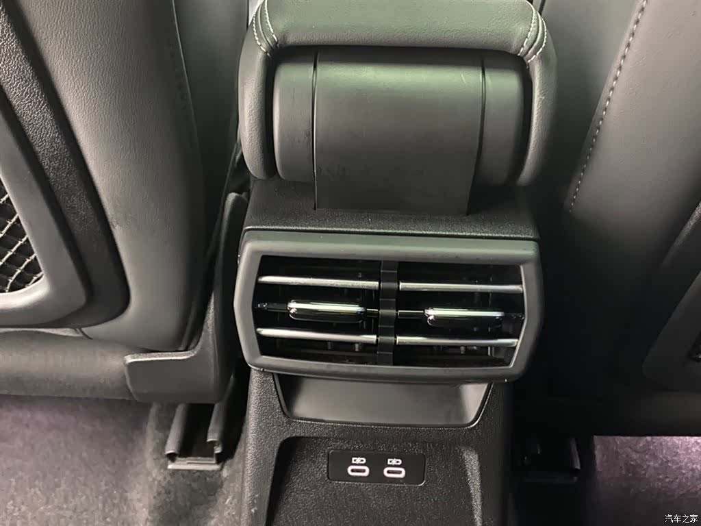 Audi Flying Spur, 2025 22