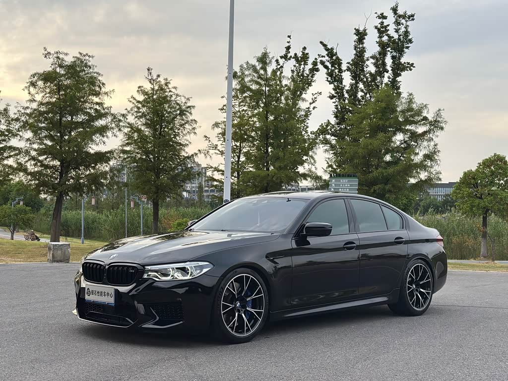 BMW M5