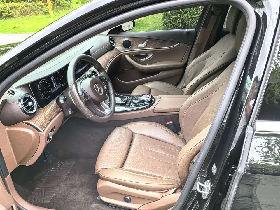 Mercedes-Benz E-class Mercedes-Benz E-class