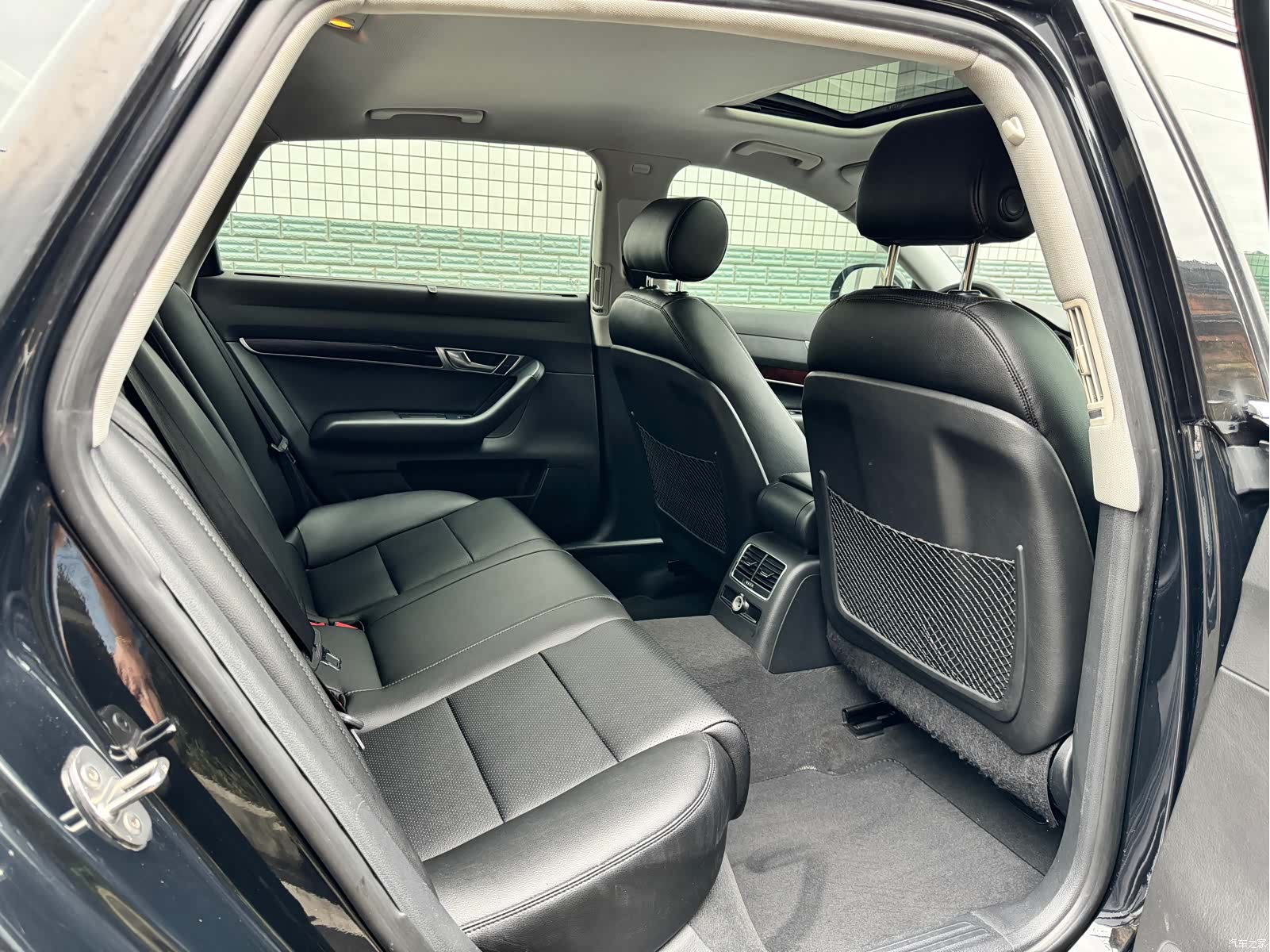 Audi A6L, 2012 10