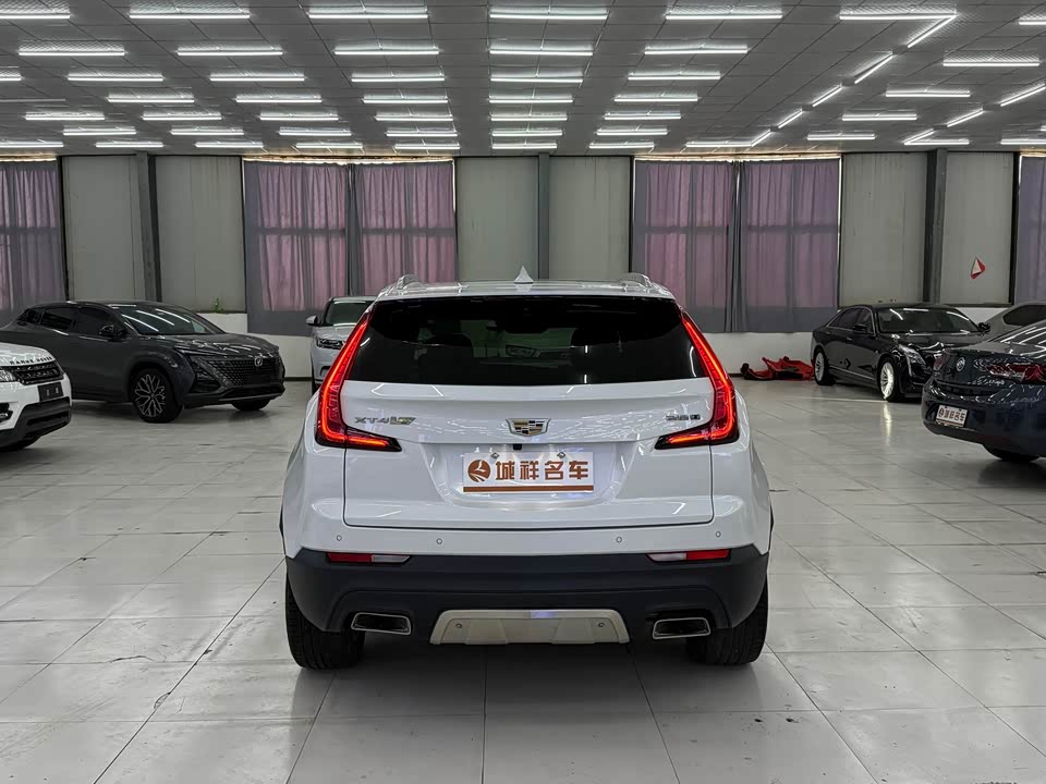 Cadillac XT4