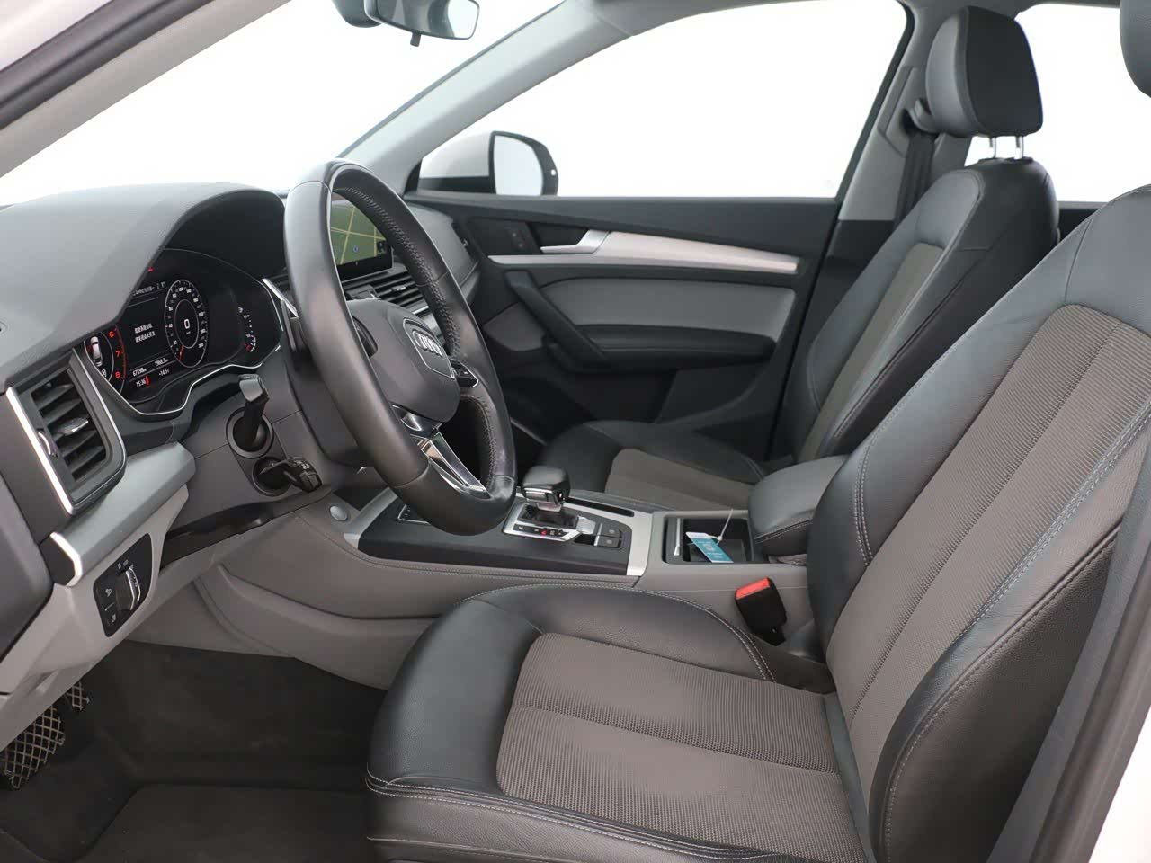 Audi Q5L, 2019 6