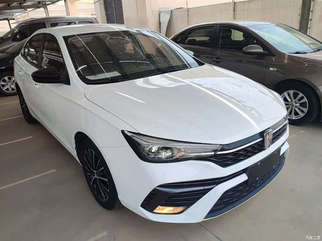 Roewe i5, 2022 4