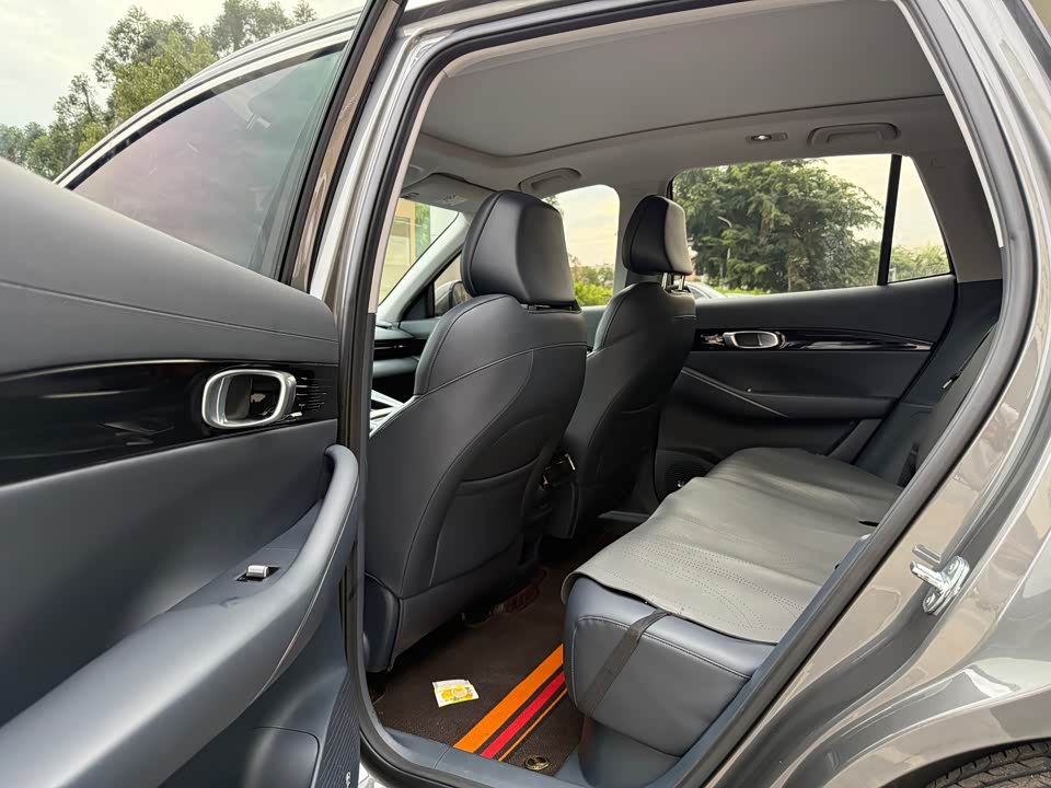 Geely Galaxy Galaxy E5