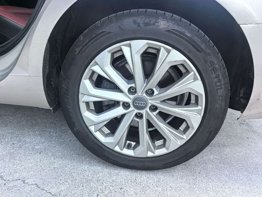 Audi A4L 2017, фото 7