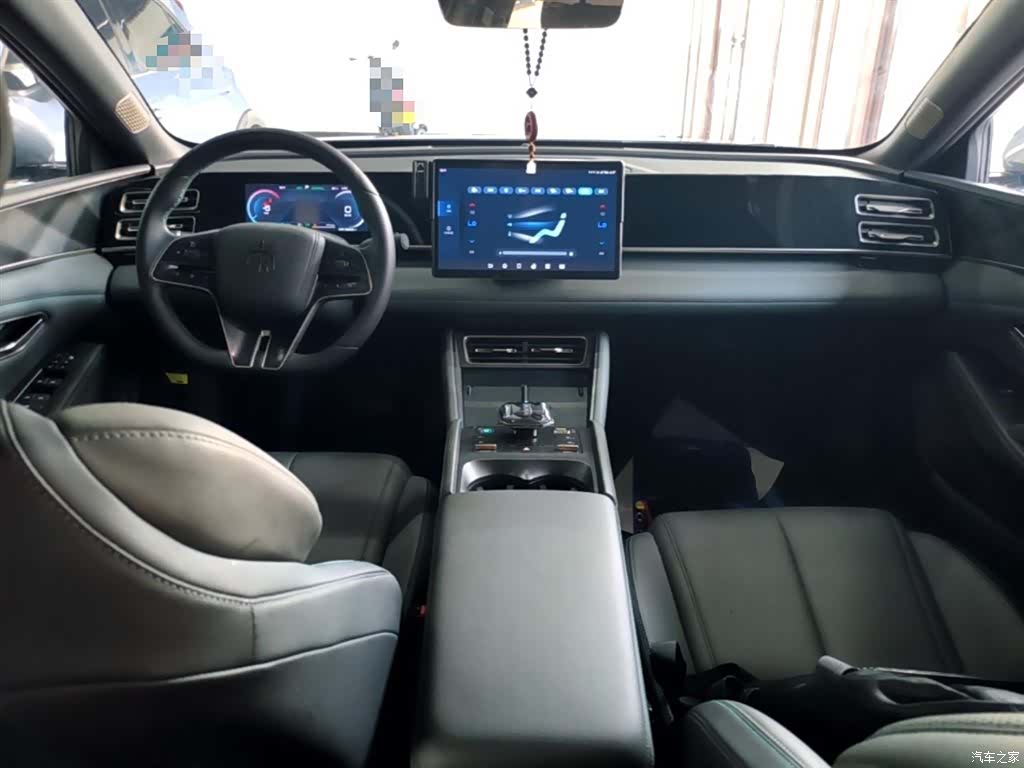 BYD Qin, 2025 10