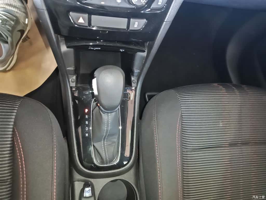 Buick Encore, 2017 14
