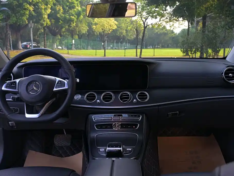 Mercedes-Benz E-class Mercedes-Benz E-class