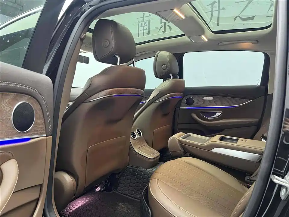Mercedes-Benz E-class Mercedes-Benz E-class