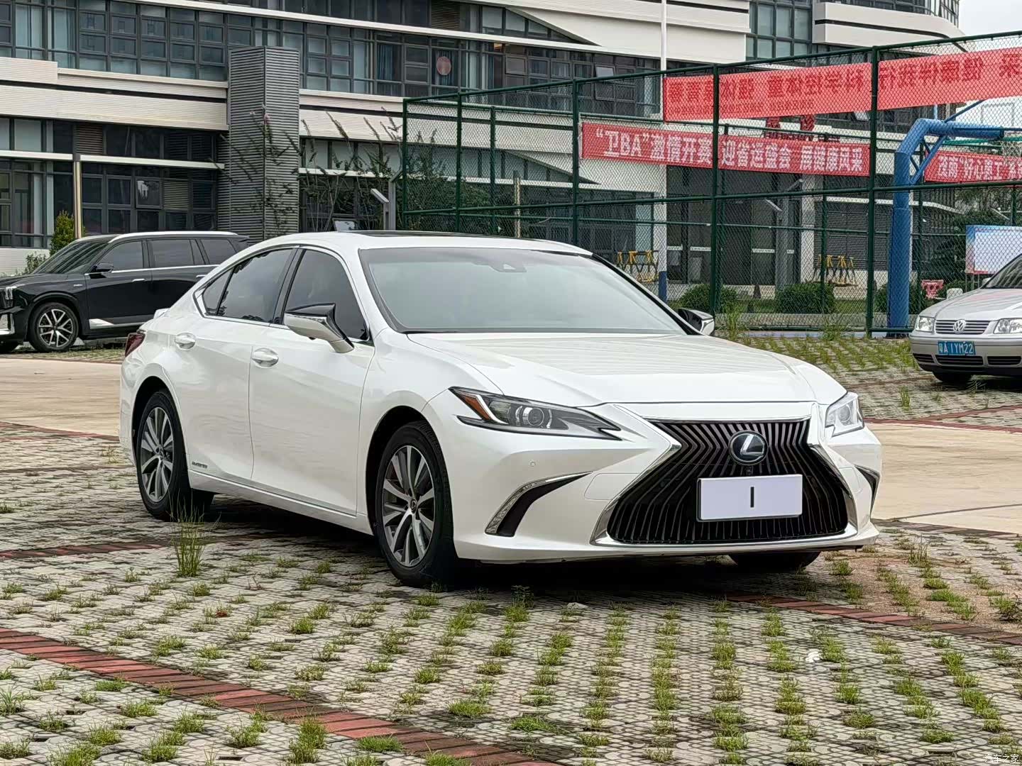 Lexus ES, 2020 3