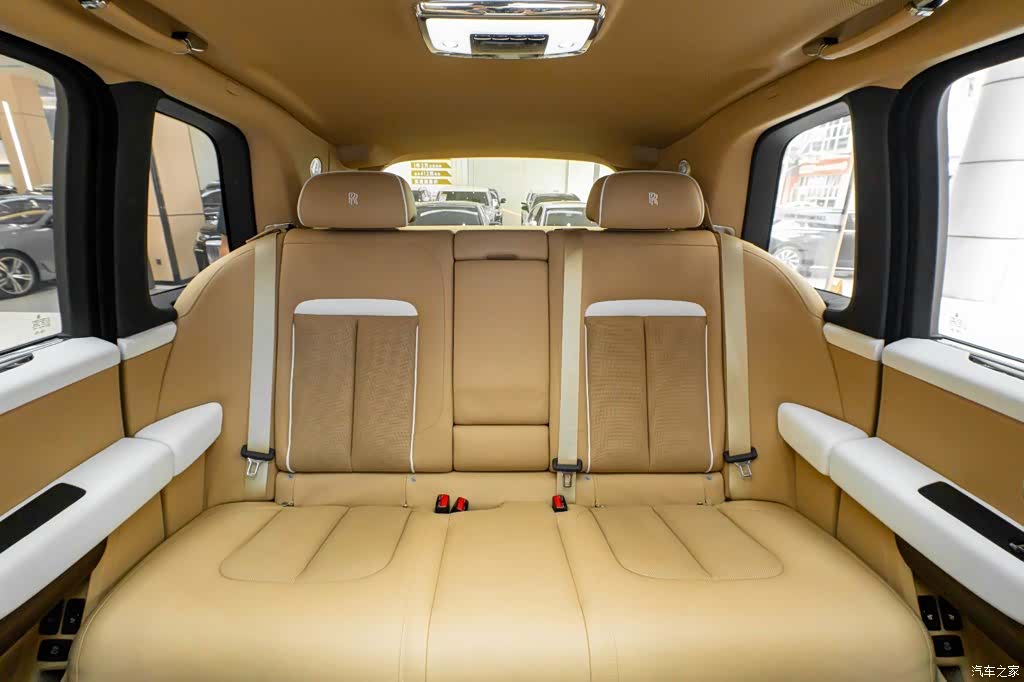 Rolls-Royce Cullinan, 2020 19