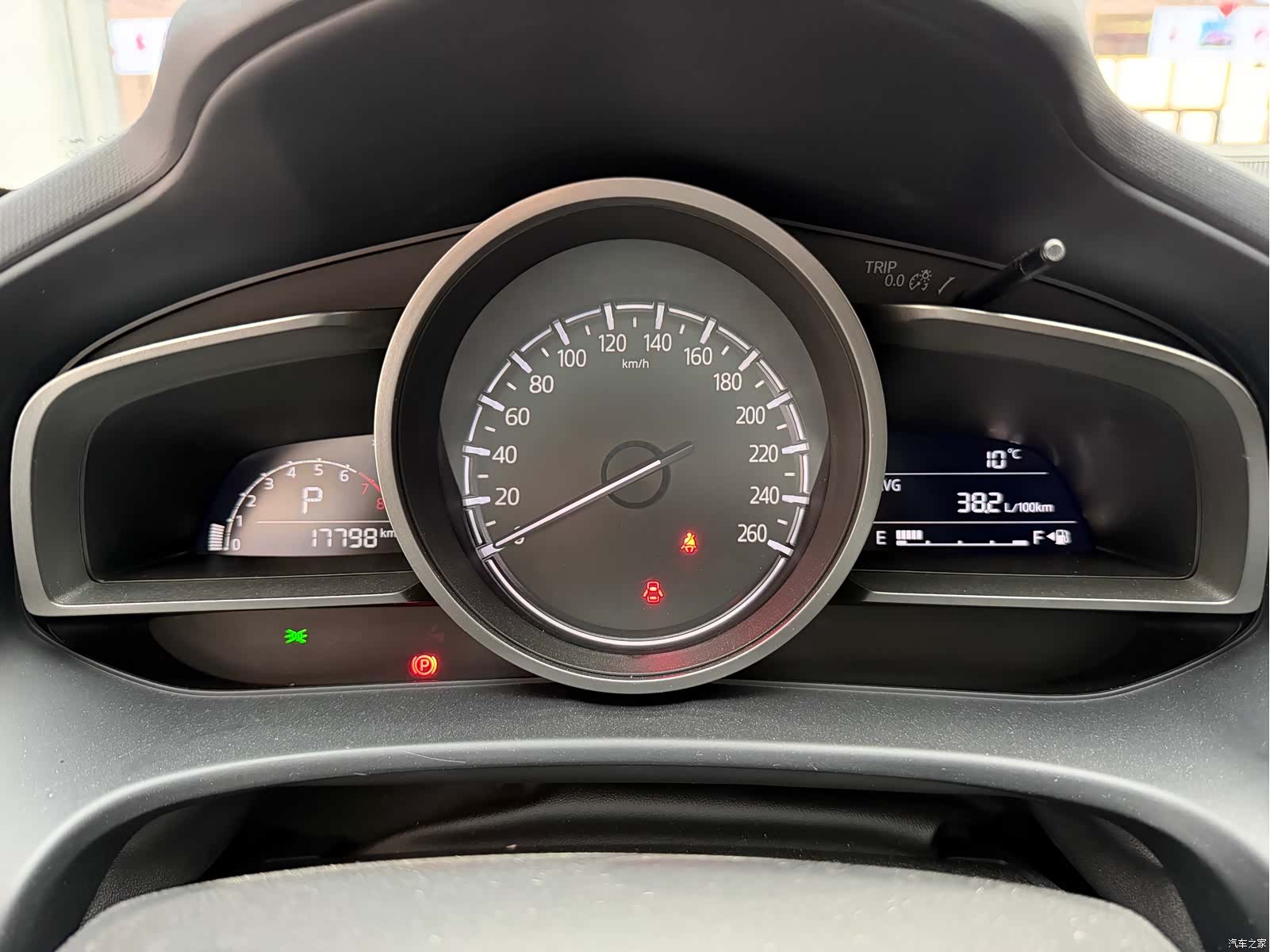 Mazda CX-4, 2023 8