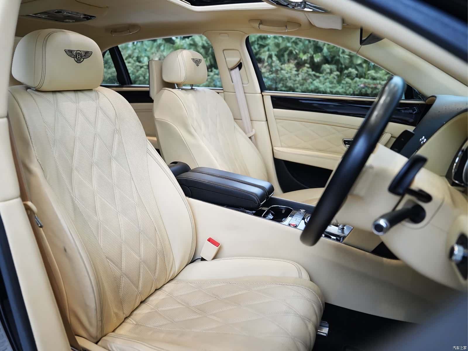 Bentley Flying Spur, 2014 6