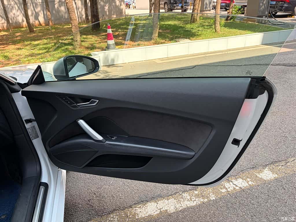 Audi TT, 2017 24