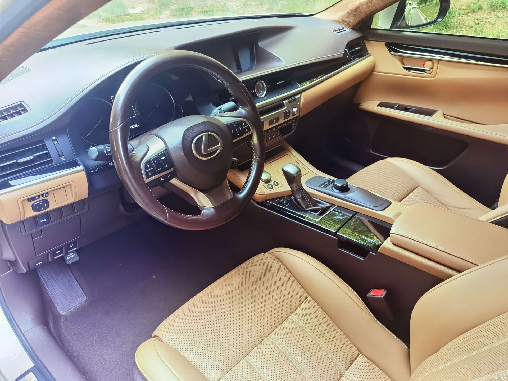 Lexus ES, 2018 8