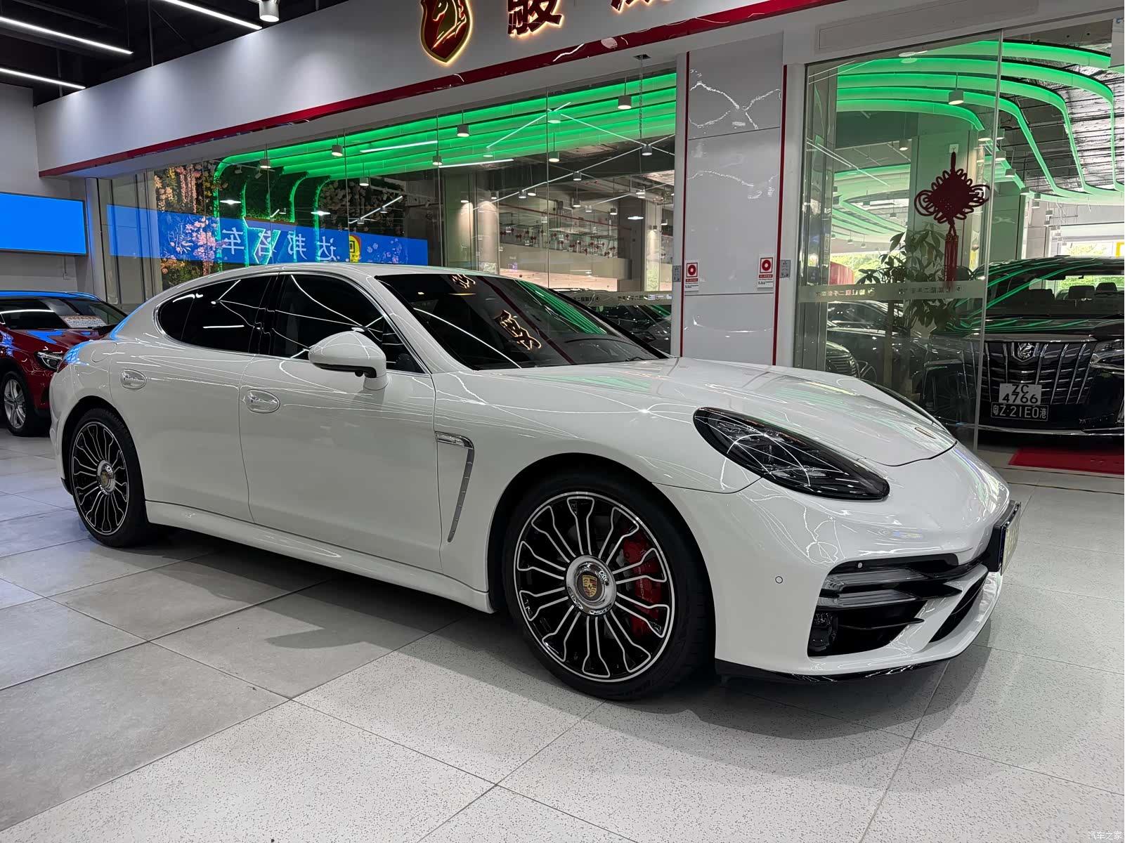 Porsche Panamera, 2012 3