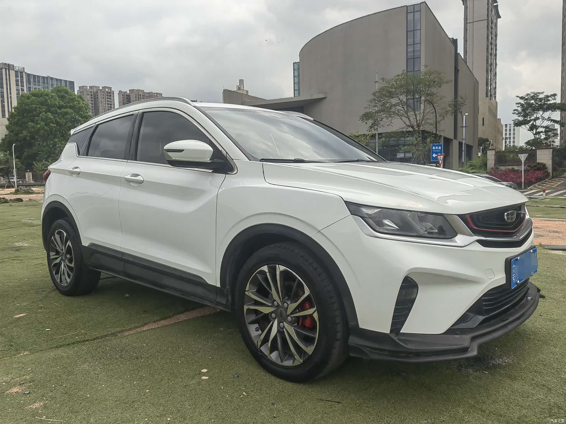 Geely Coolray, 2020 все фото