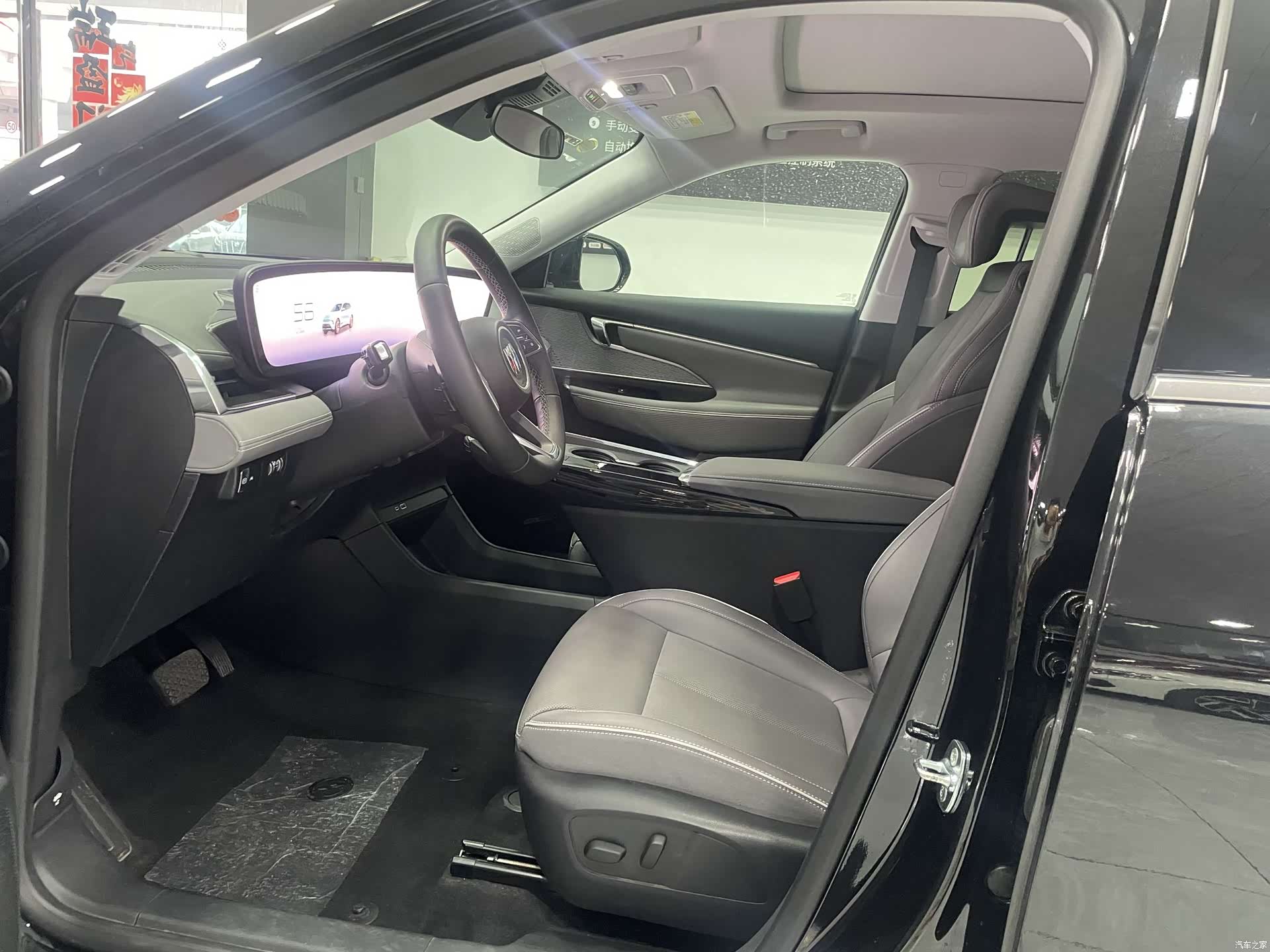 Buick E5, 2025 10