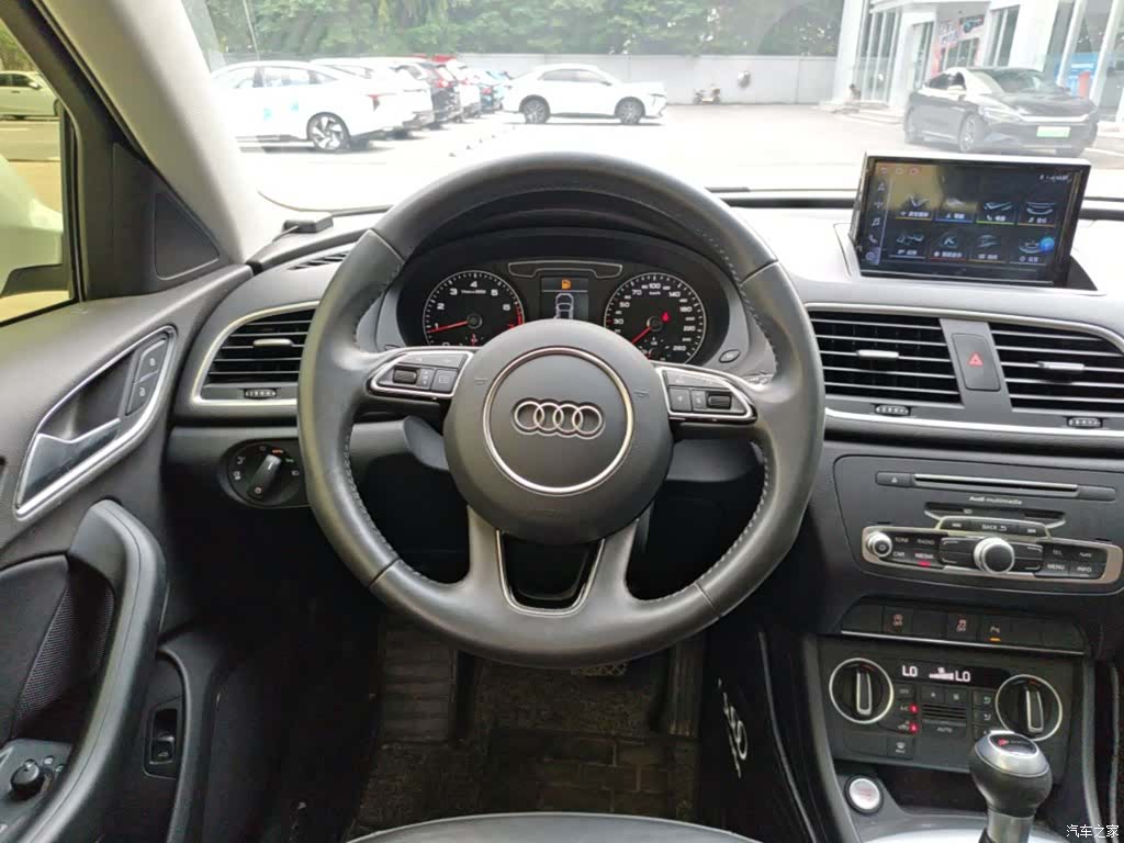 Audi Q3, 2019 11