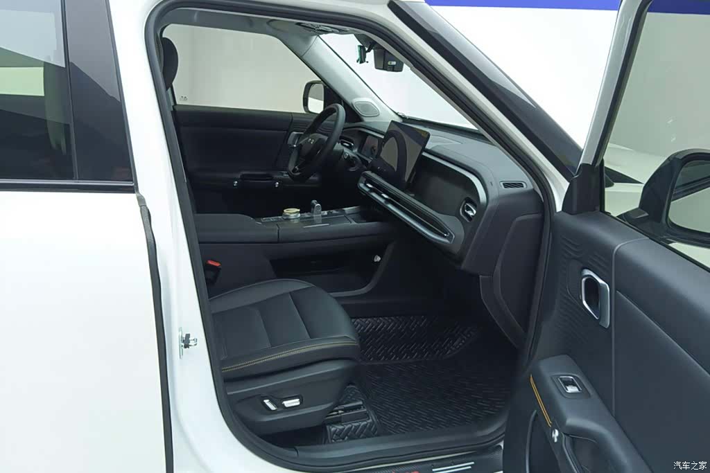 BAIC BJ30, 2025 8
