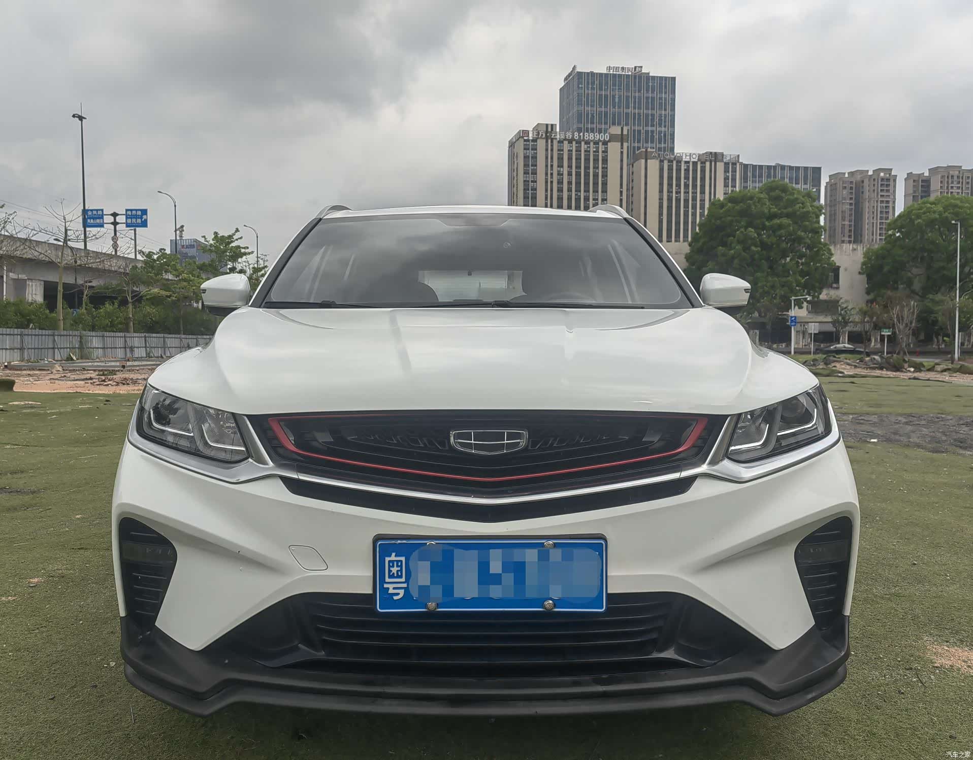 Geely Coolray, 2020 3