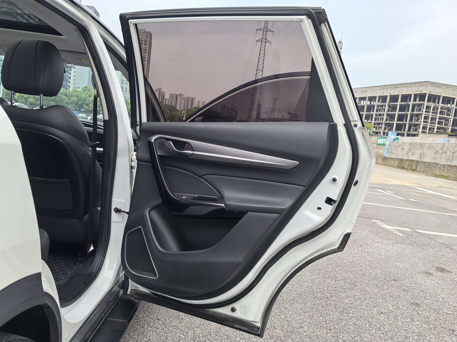 DongFeng AX7, 2020 18
